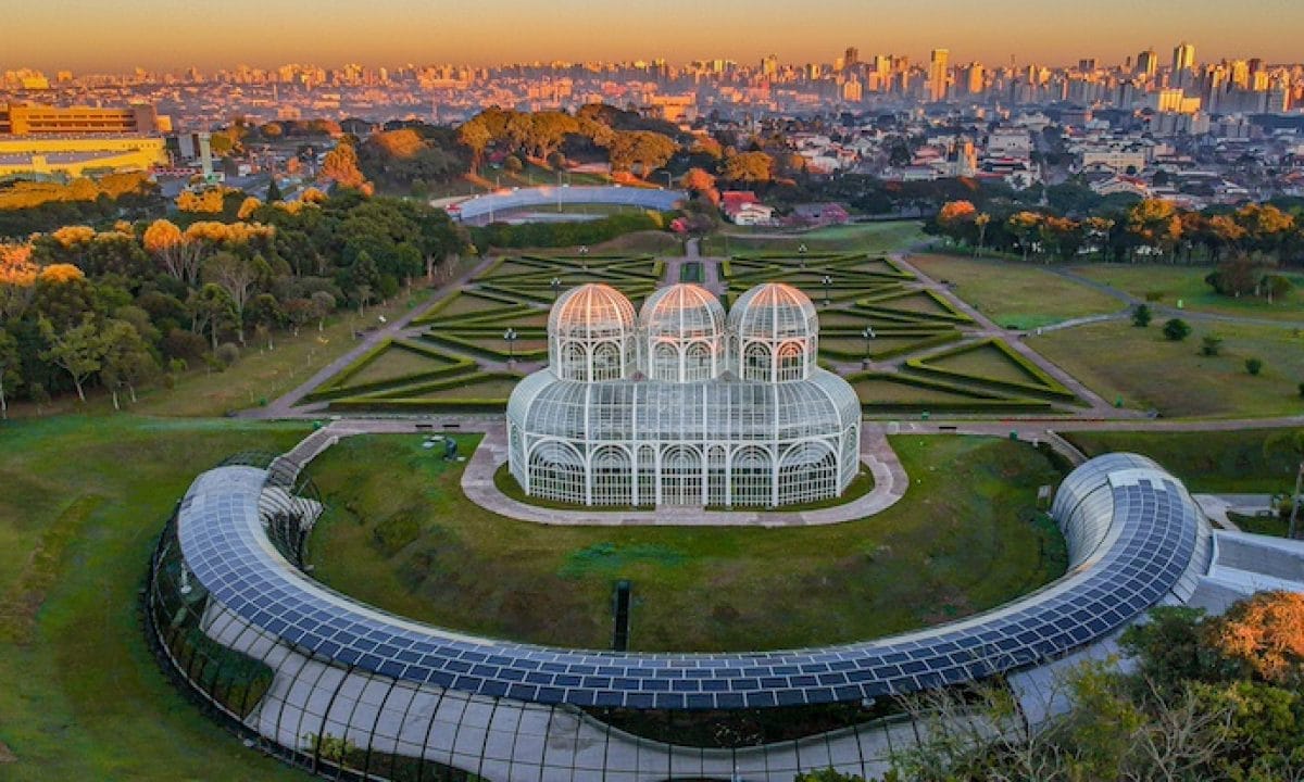 Jardim Botânico, ponto turístico 4.5 km do Hotel Curitibano
