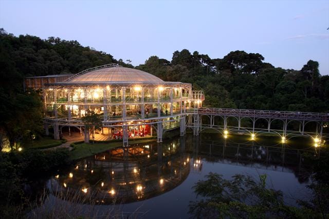 Ópera de Arame, ponto turístico 6.5 km do Hotel Curitibano